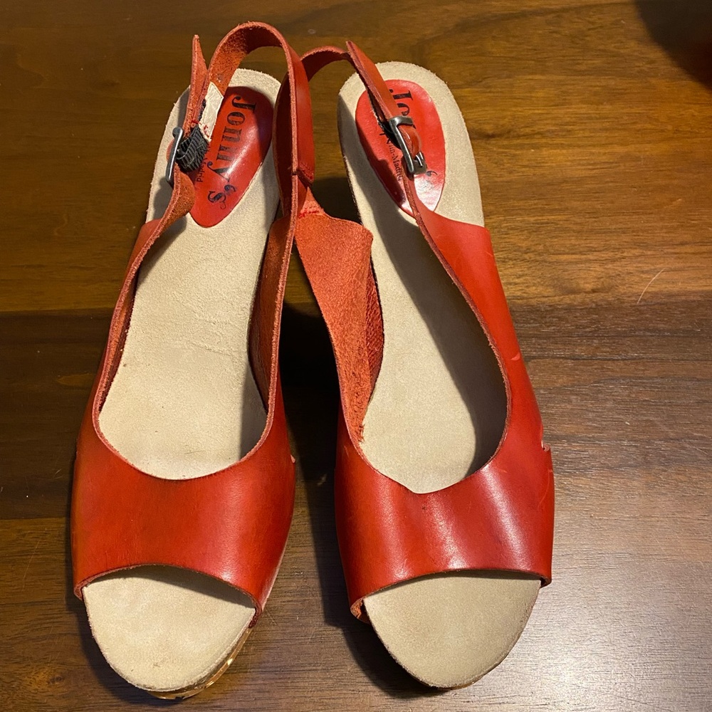High heel leather sandals, red